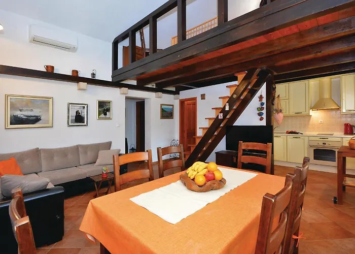2 Bedroom In *