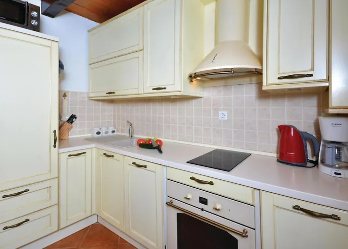 2 Bedroom In * Stari Grad