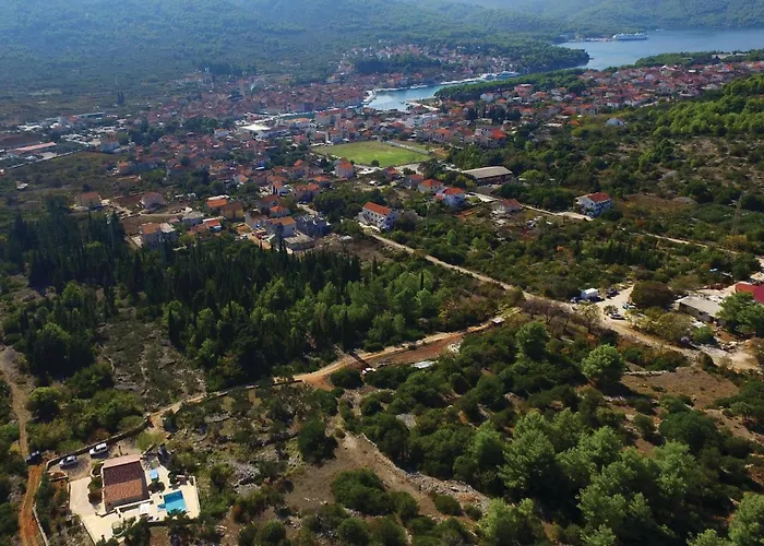 2 Bedroom In Nyaraló Stari Grad