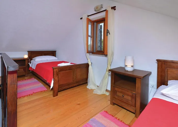2 Bedroom In * Stari Grad