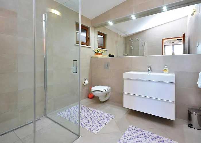 2 Bedroom In * Stari Grad