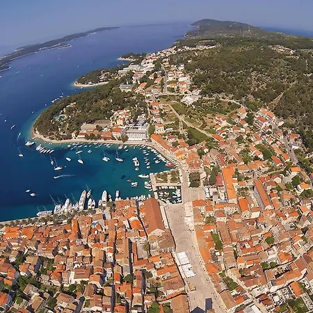 2 Bedroom In * Stari Grad (Hvar)