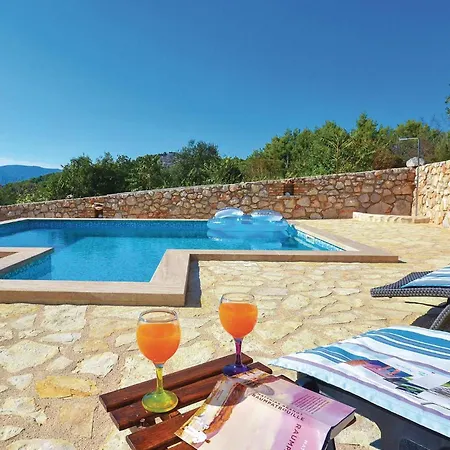 2 Bedroom In Casa de Férias Stari Grad (Hvar)